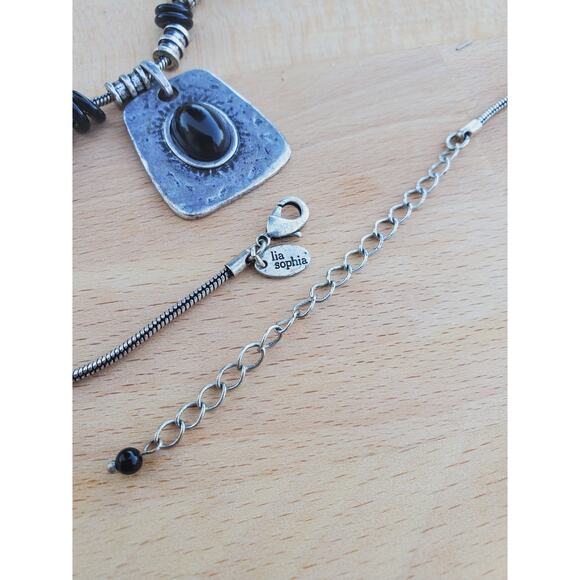 Lia Sophia Black Beaded Pendant Silver Tone Necklace Adjustable 16-19in - Picture 4 of 5